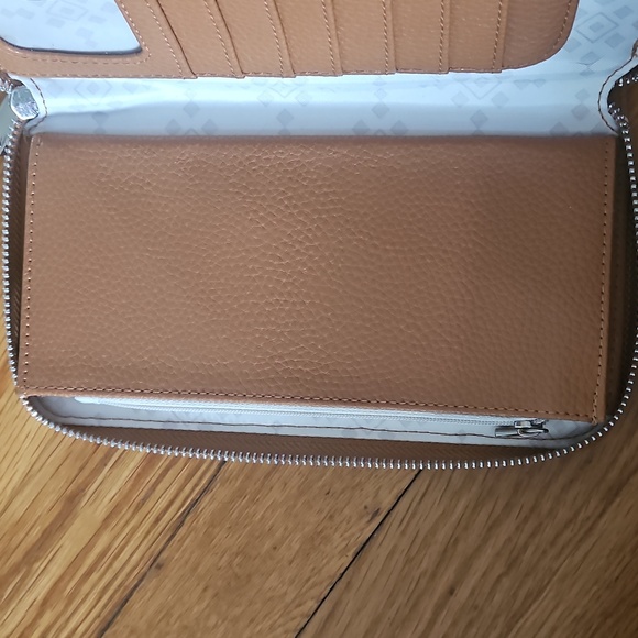 Leopard Wallet - Picture 3 of 4